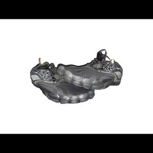 NEW Black Hiking/Water/Beach/Active Barefoot Shoe by Saguro Size EUR 39